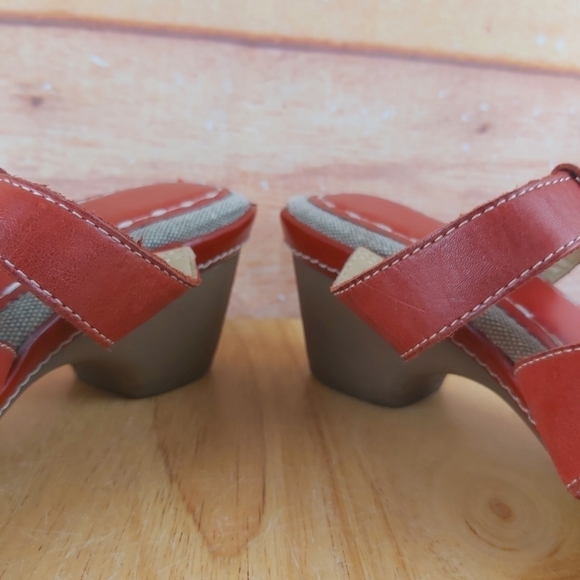 NATURALIZER Kari leather with canvas accents heeled red sandals size 8.5… - Picture 8 of 16